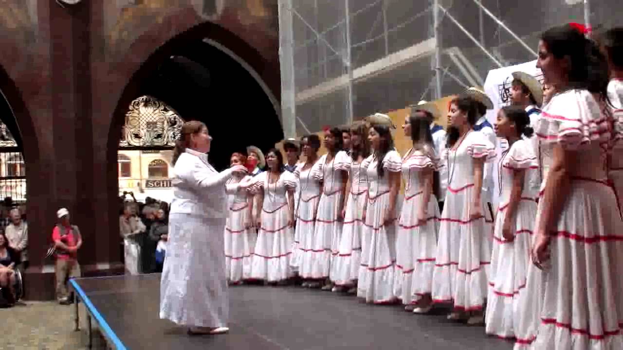 Solfa der Schola Cantorum Coralina/Kuba, Tú no sabe inglés, Singe uf dr Strooss 2, EJCF Basel 2012