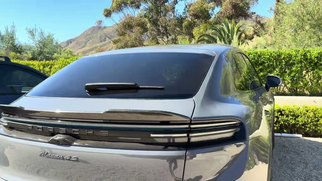 Porsche macan EV carbon spoiler