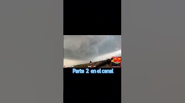 Freddy McKinney cazador de tormentas arriesga todo para ayudar a una familia a escapar #texas