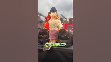 lucky SWIFTIES!!#taylorswift  #taylor