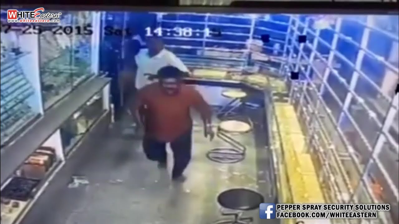 CCTV Footage: (Malaysia) Gold Shope Robbery Caught on Camera 2016 HD