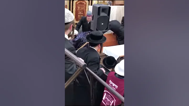 What Happens When You Enter Satmar Rebbe's Daled Amos On Purim?