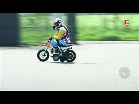 Sport samedi - Une mini moto pour les grands 