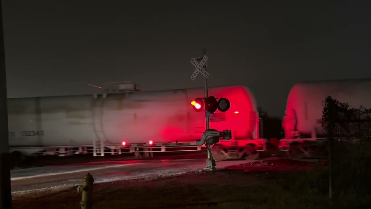 UP 4387 SD70M leads M-OLAG manifest in Harlingen, TX