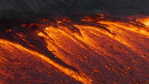 Giant Lava Flows | Nick on the Rocks