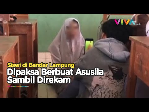 VIDEO Siswi SMA Dipaksa Julurkan Lidah hingga Mend*sah