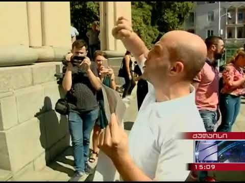 'პუტინის მონა!', 'სამშობლოს მოღალატე!' - მოქალაქეებმა სალომე ზურაბიშვილს წითელი ბარათი უჩვენეს