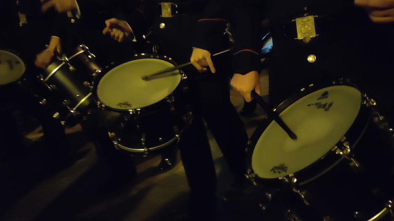 Marchas BAJO LA LUZ DE TU MIRADA + REDENCIÓN + SEÑOR DE SAN ESTEBAN - Batería AM Redención (Sevilla)