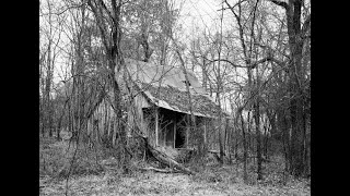 Abandoned Old Farmhouse in Medium Format (Film and Digital)