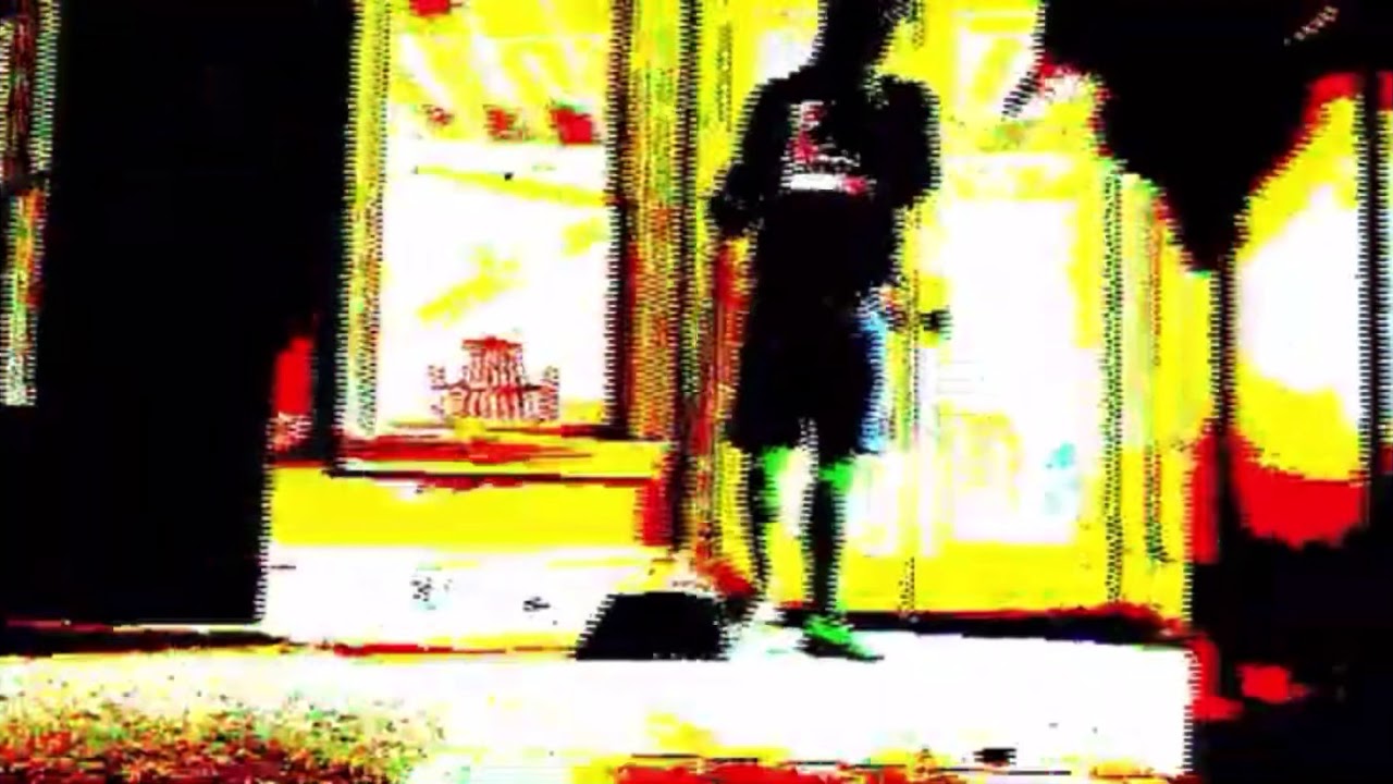 The kid is not my son 