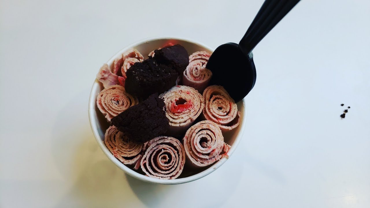 How to make rolled ice cream - YouTube
