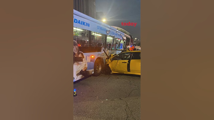At least 2 dead after accident at Woodlands Ave 9 junction