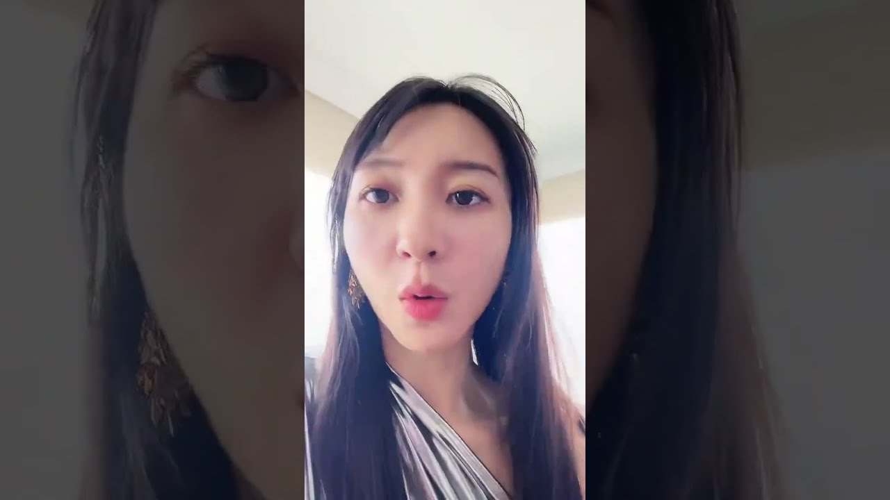 Zhang Baobao incredible tight dress