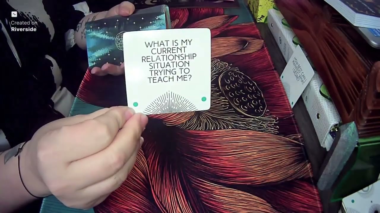 Как лучше всего воплотить свои желания в жизнь? И чему меня учит мой нынешний статус отношений?