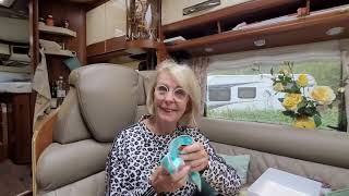 Camping-Millionenhit: Hausfrau erfindet mit Ehemann Holz-Putztuch. Reinigt ohne Putzmittel:Puzzfuxx. – Andreas Strehler