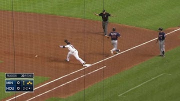 MIN@HOU: Santana crosses plate on fielder