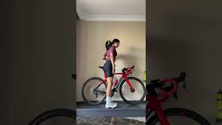 Мой идеальный мужчина 🚴🏻‍♀️❤️постоянно и увозит и вывозит 😂