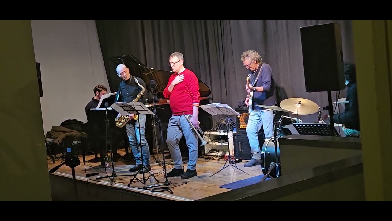 Gianni Savelli, Tenor Sax; E.Zanisi, piano A.Marzi, Drums; L.Pirozzi, El. Bass; F Sigurta’, Trumpet