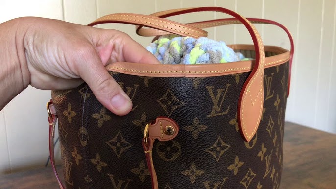 What's Inside My Replica Louis Vuitton Neverfull Bag?