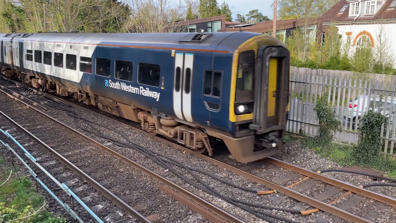 Class 159 Sprinter | 159002 + 159005 + 159006 | South Western Railway