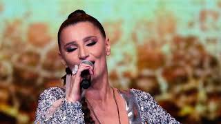 Miniatura de vídeo de "Mira Škorić - Kosa crna // koncert 30 godina karijere Sava Centar 2019"