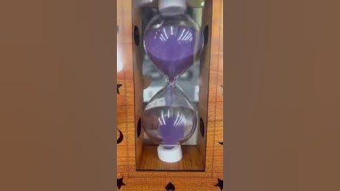 The hourglass runs low. #hourglass#shortsvideo #satisfying