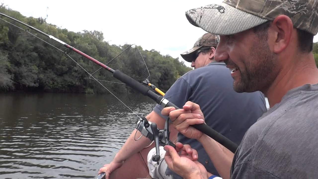 pesca arroyo azul