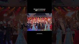 Surprise performance for bride! #groomsfamily #familyperformance #familydance #sangeetdance #wedding