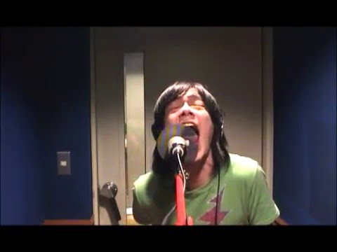 銀杏BOYZ recording vocals for 「NO FUTURE NO CRY」