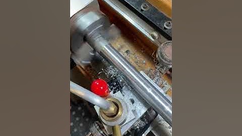 Turning an Aluminium Pool Cue Shaft / Hightower Delux Cue Lathe