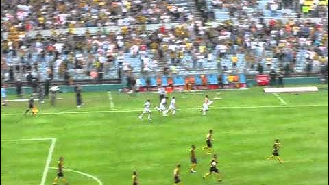 Nacional 2-1 Peñarol (Apertura 2011 - 20-11-11) - Gol de Recoba.