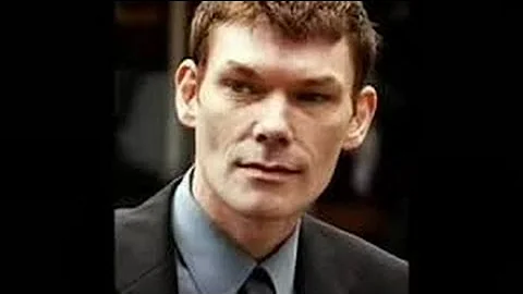 Gary McKinnon "UFO Hacker"  talks about NASA Hack