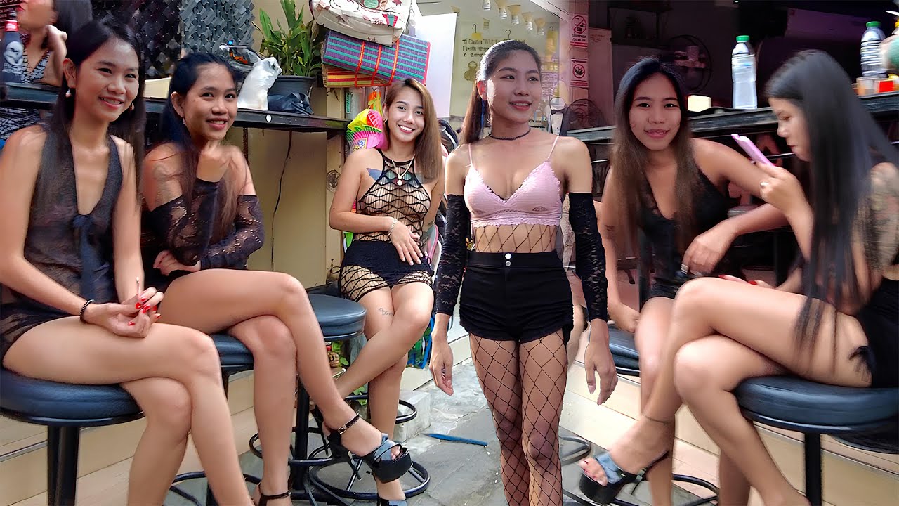 Pattaya Soi 7 & Soi 8 Scenes , Hot & Alluring | Thailand