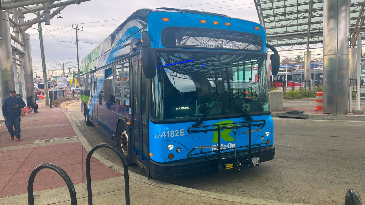 MCDOT Ride On 2025 Gillig Advantage LF40 Plus BEV 