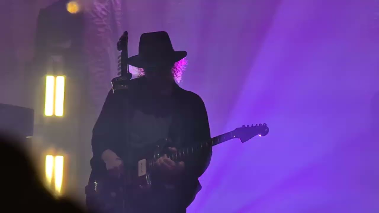 My Bloody Valentine - Nothing Much to Lose (Live @ OVO Arena Wembley - London, U.K. - 11.25.2025)