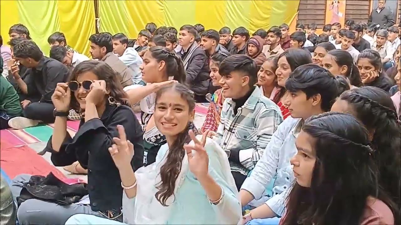 Farewell party in Madhav Vidya Mandir Gothhra C 5dance performance 