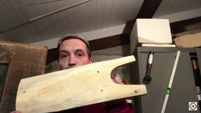 DIY : un tire-botte en bois  Rangement bottes, Bois, Boîte à outils en bois