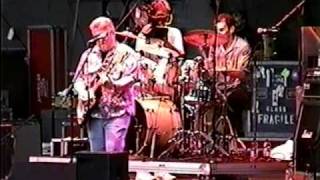 The VeNtuReS   "HAWAII FIVE-0"    LIVE!!  (IN WASHINGTON, 2000 !! !!) chords