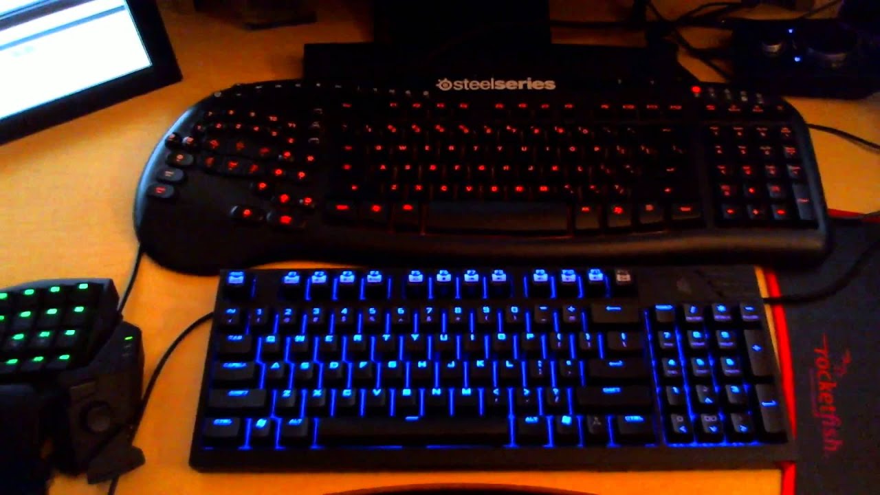 Quick tour inside my mancave. New desk, monitor, keyboard etc - YouTube
