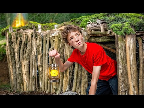 بنيت بيت في الغابة من الصفر