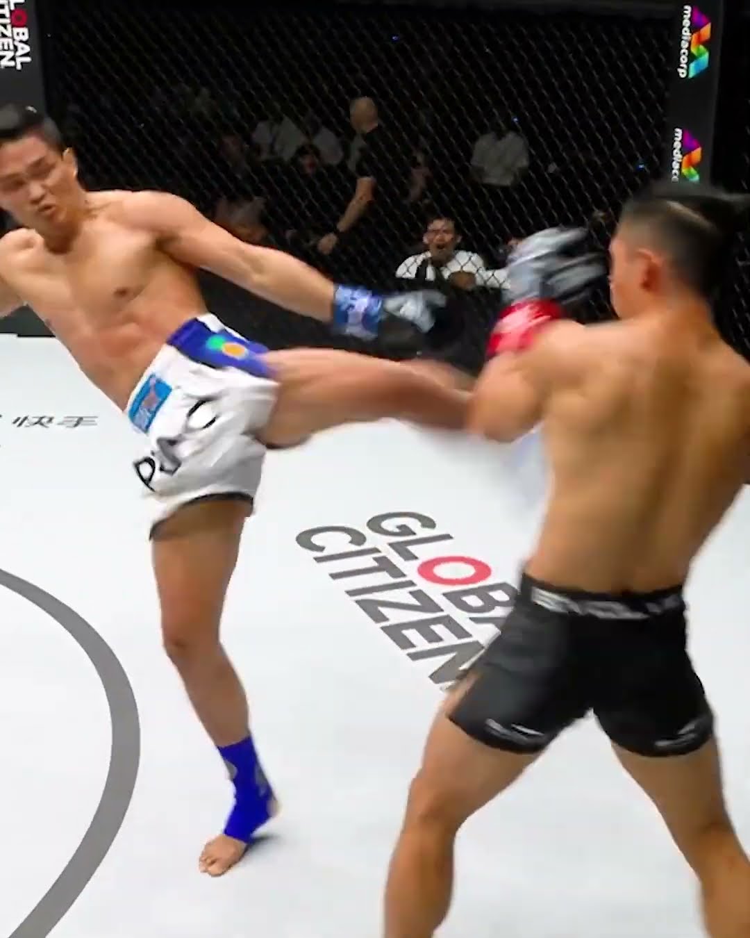 Petchtanong dominated Hiroki Akimoto in style! ?