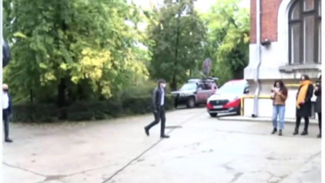 Ca și Ceaușescu în '89, nimeni nu are vreun plan de ieșire din criza politică