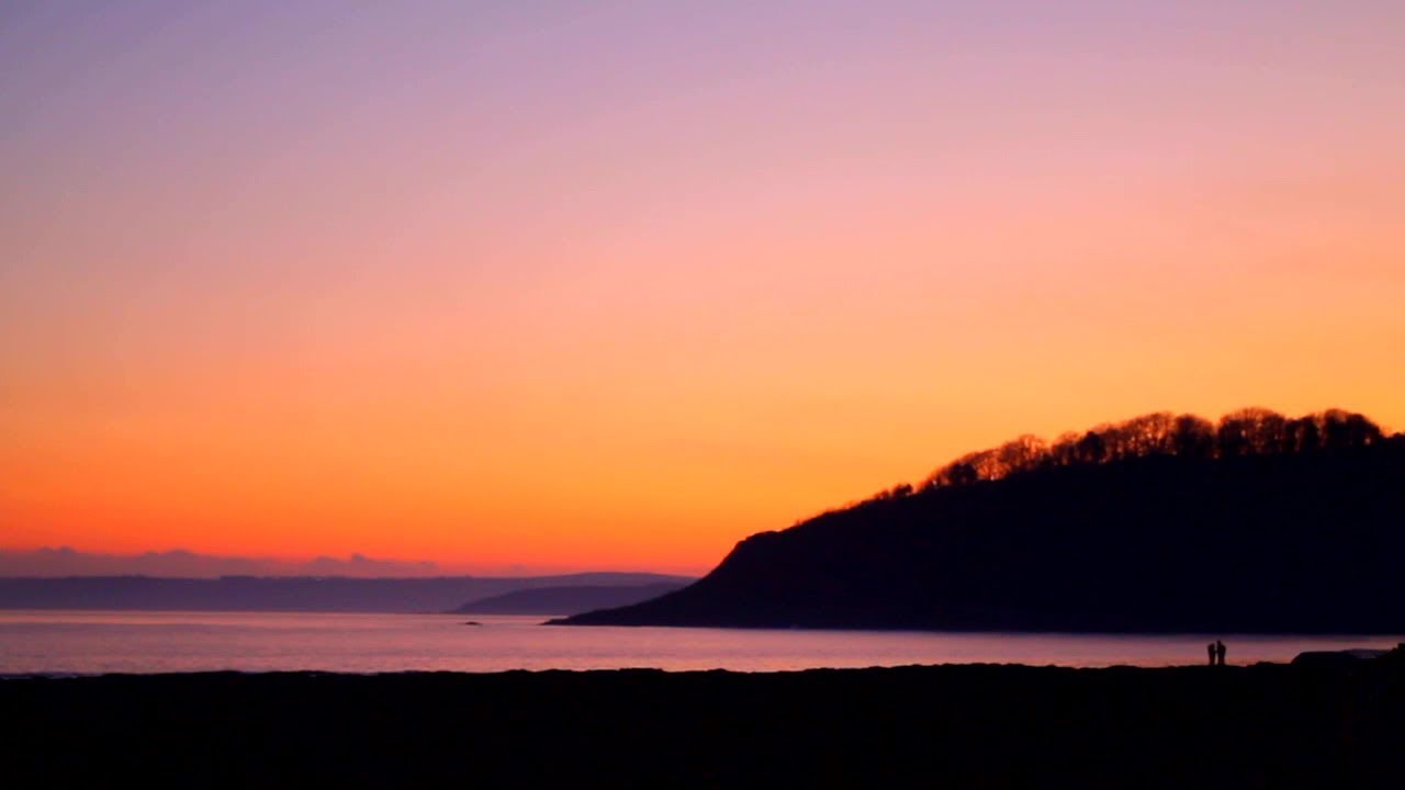 Gyllyngvase beach - December Sunset