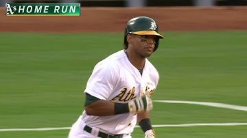 CLE@OAK: Davis crushes a three-run homer to right