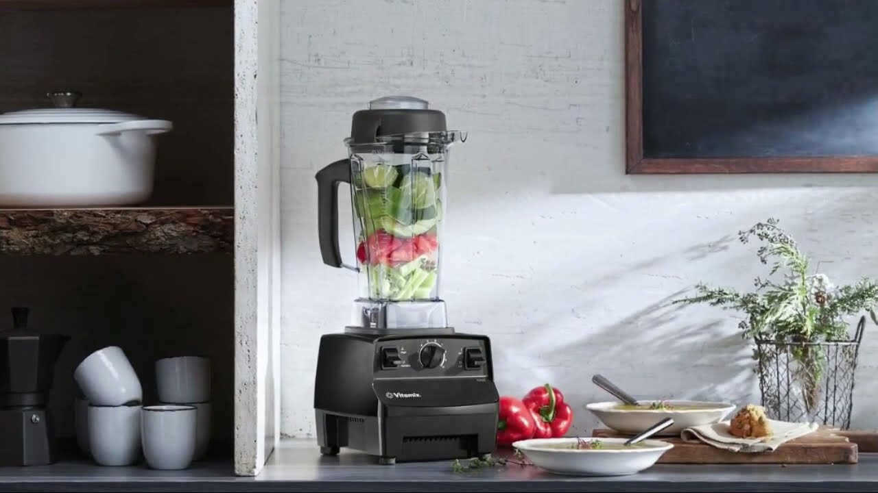 Vitamix 5200 Blender Professional-Grade, Self-Cleaning 64 oz Container, Black - 001372