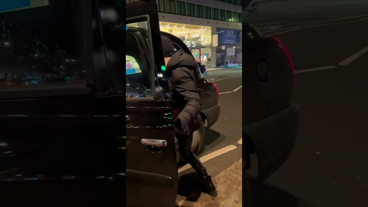 STREETS OF LONDON. How to catch a taxi?🇬🇧