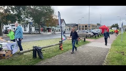 Wandelaars bij Ruigenhoek