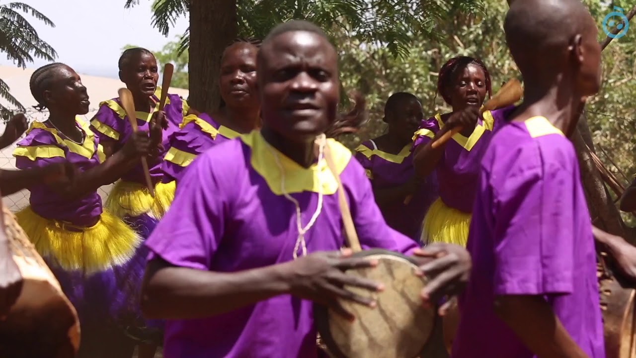 Ekhunjwe Musical Group -  'Mbere Ninywa Busaa'