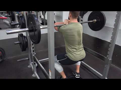 Barbell Front Squat with California Grip