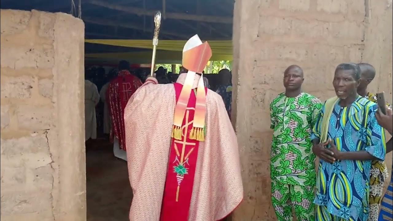 Sacrement de Confirmation à Houédogli dans la Commune de Toviklin, par
